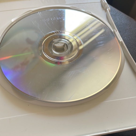 Wii “Sims 3” video game GUC - Picture 4 of 5